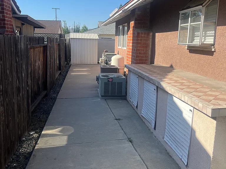 Side yard