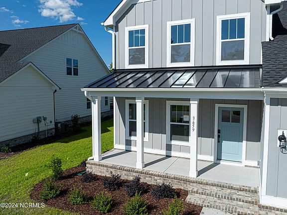 4th image of 3659 Rivergate Way NE