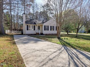 325 Wolfbridge Rd, Holly Springs, NC 27540