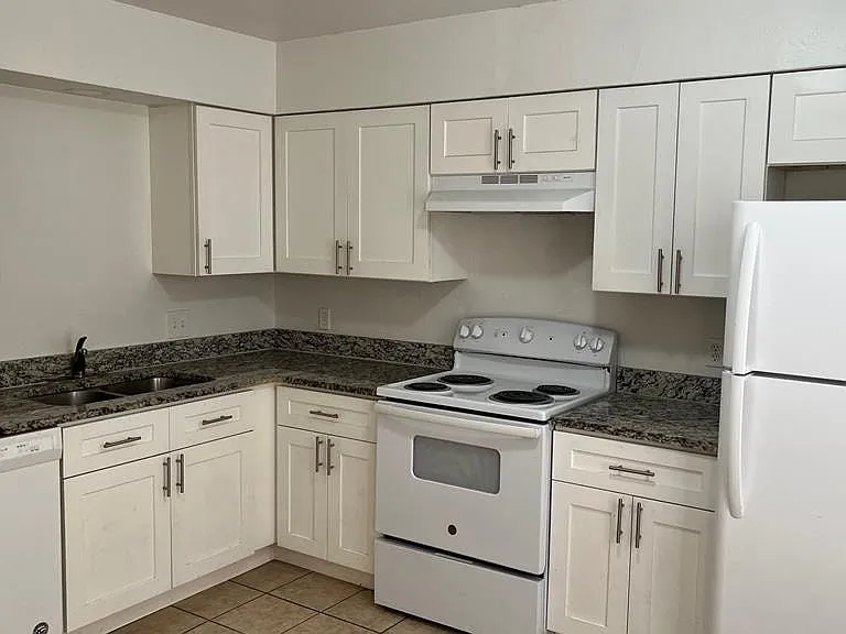 2023 Ct Pl — Photo 15