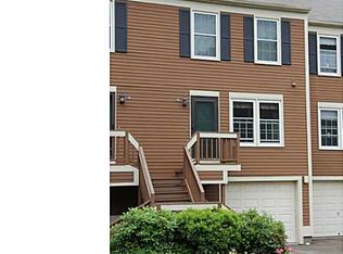 73 Foxbridge Village Rd, Branford, CT 06405