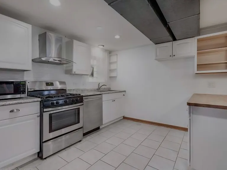 3343 N Normandy Ave #G — Photo 4