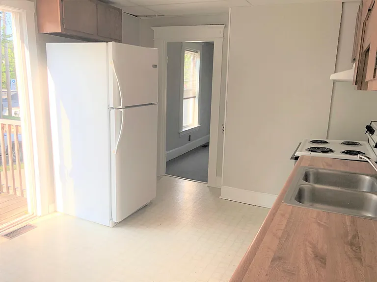 7 Atlantic St #B — Photo 5