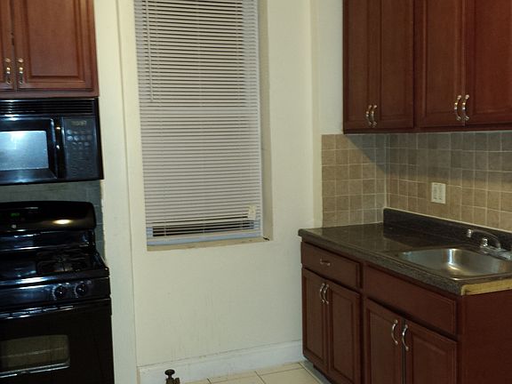 2nd image of 6025 Hudson Ave APT 08