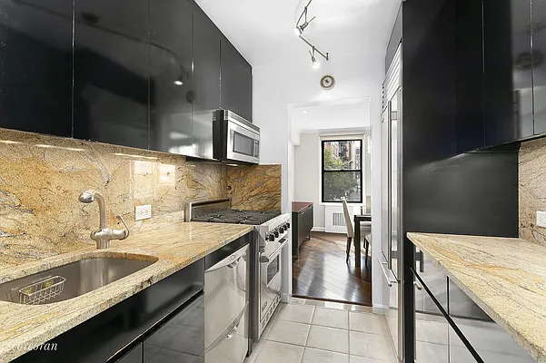 Sold by Corcoran | media 15