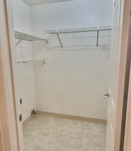 784 Arabian Cir — Photo 10