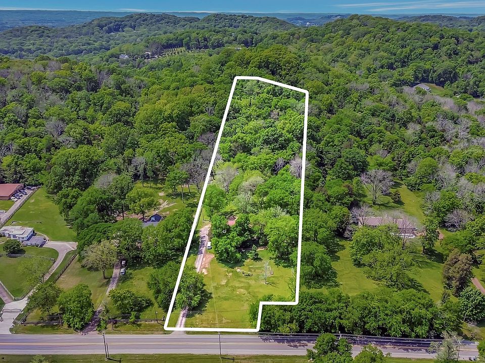 1st image of 483 Franklin Rd