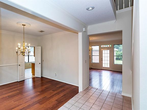 3rd image of 2116 Shadow Bay Cir