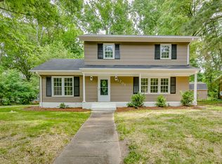 5201 Delivau Dr, Charlotte, NC 28215