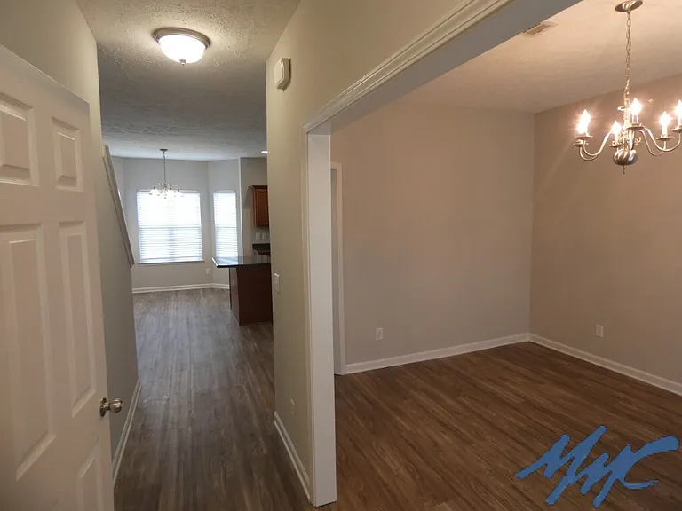 283 Hollandale Rd — Photo 2