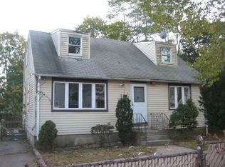 29 E 6th St, Huntington Station, NY 11746