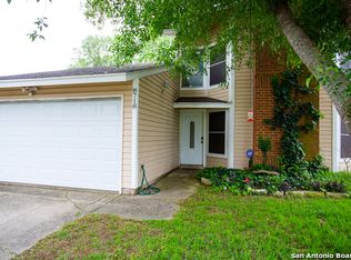 8718 Shallow Ridge Dr, San Antonio, TX 78239
