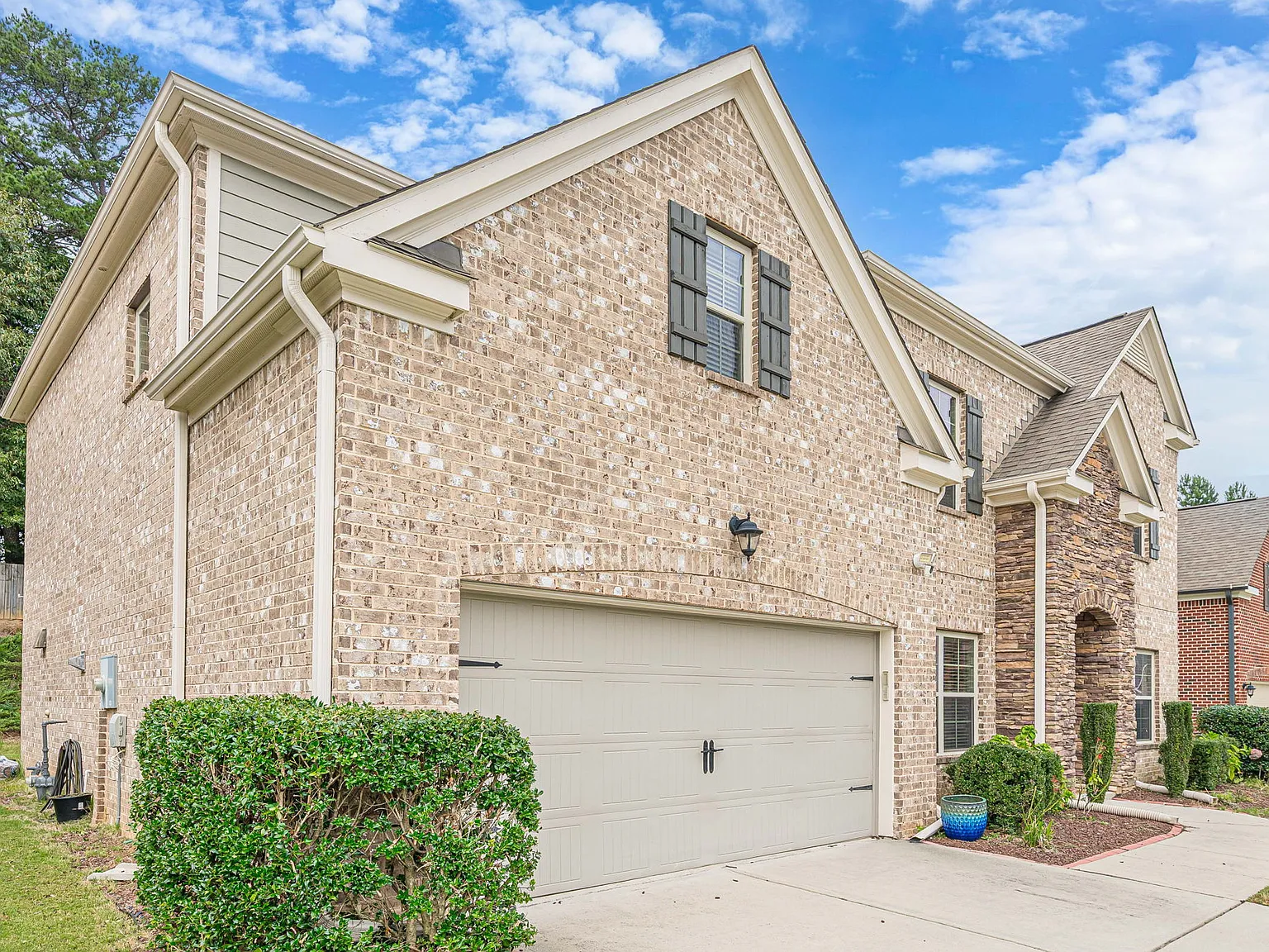 5 bed, 3050 sqft, $3,000 — Photo 4