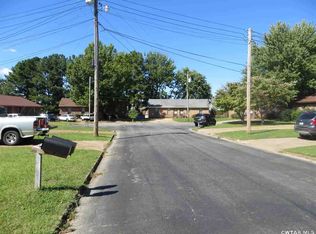 107 Hillshire Cv, Jackson, TN 38305