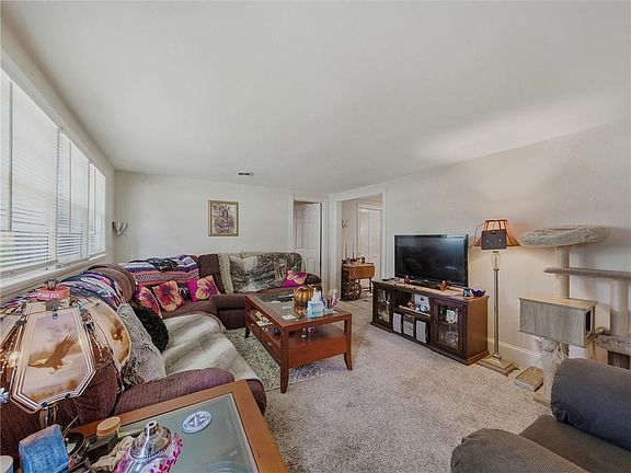 3rd image of 6509 River Rd