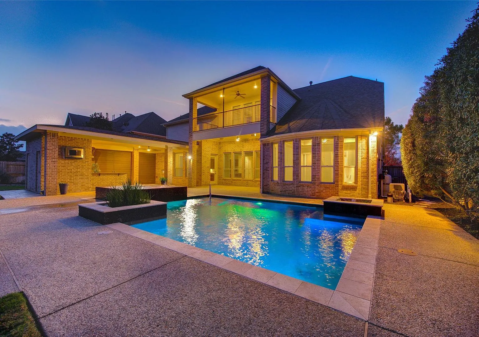 5 Bedroom Home in Katy with Pool - Great Home! — Photo 1