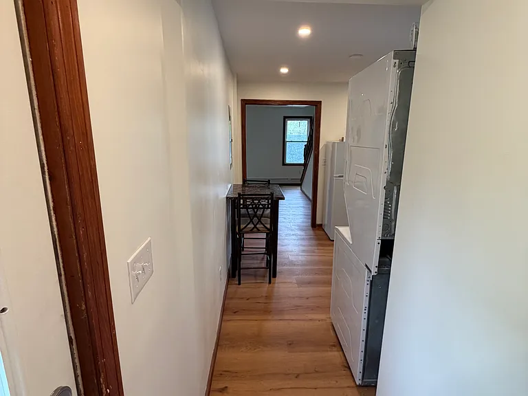 4 Cross St #2 — Photo 5