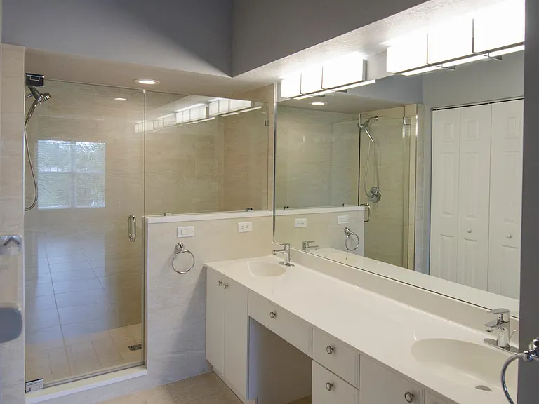 5210 Birmingham Dr #201 — Photo 18