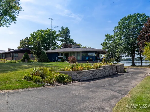 10194 Collard Dr, Lakeview, MI 48850