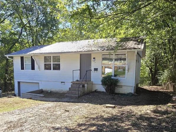 2380 Case St, Batesville, AR 72501