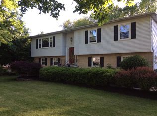 17 Arundel Rd, Pompton Plains, NJ 07444