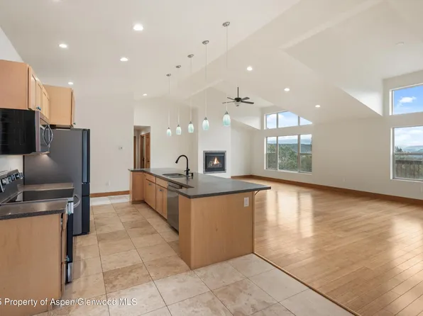 99 Elfin Pl, Glenwood Springs, CO 81601