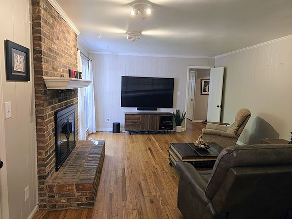 5th image of 90 Martin Point Ct