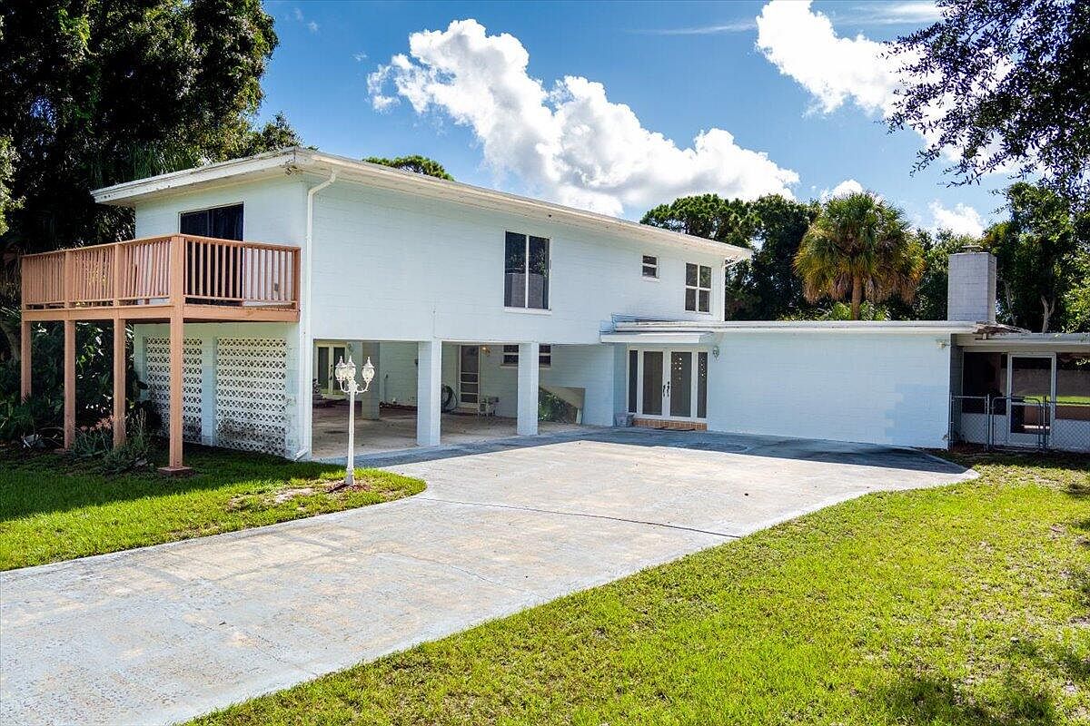 3106 Maravilla Boulevard, Fort Pierce, FL 34982 | Zillow