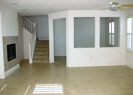 1111 Nancy Ln — Photo 2