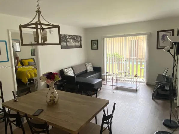 4725 NW 7th St APT 107-3, Miami, FL 33126