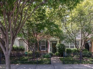 20381 Tholen St, Ashburn, VA 20147