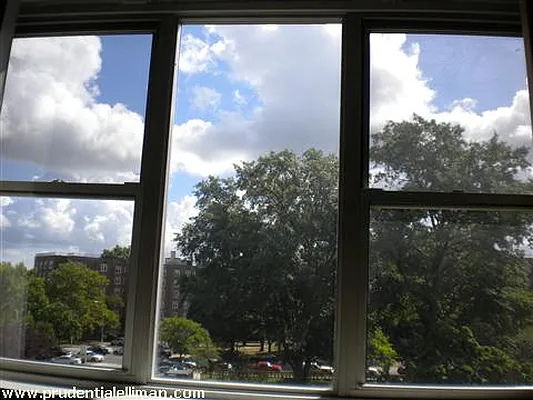 Sold by Douglas Elliman | media 10