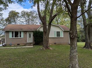 108 E William Dr, Portland, TN 37148