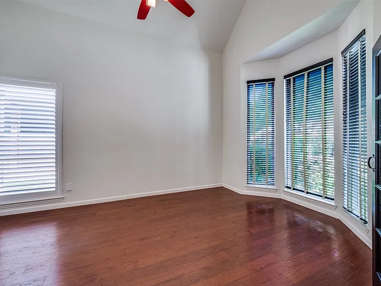 3772 Waterside Ct — Photo 6