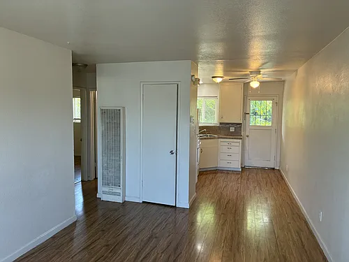 218 College Ave #10 Photo 1