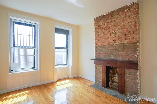 Rented by City Connections Realty | media 10