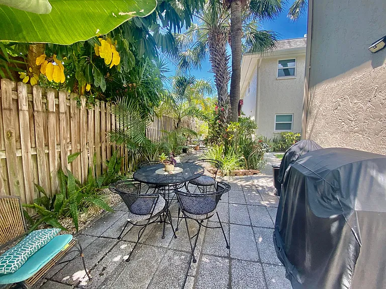 506 71st Ave #4 — Photo 32
