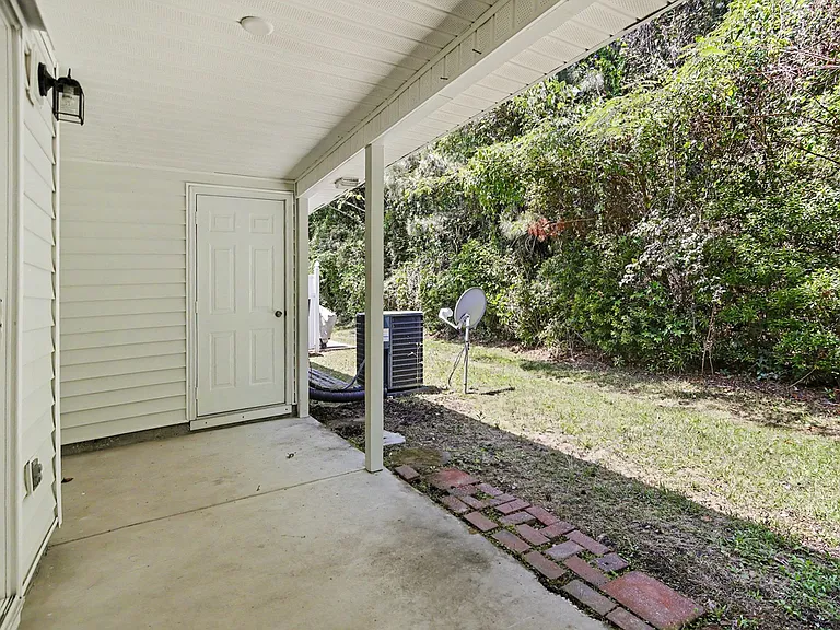 1043 Penny Ln — Photo 29