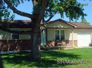 805 Albers Ln, Bethalto, IL