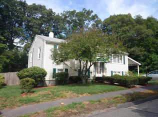 20 Blueview Rd, West Roxbury, MA 02132