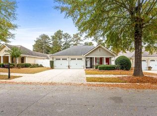 112 Cottage Club Dr, Locust Grove, GA 30248