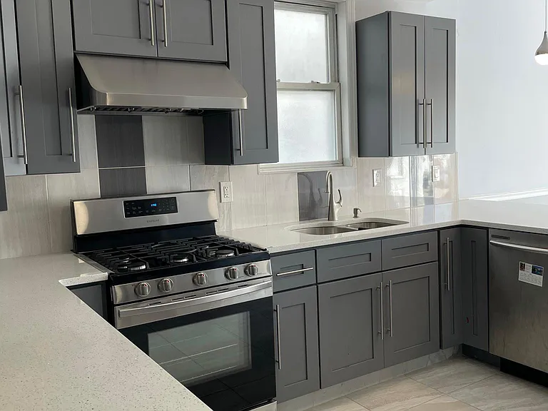 115 Centre Ave #1 — Photo 6