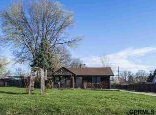 4806 Saratoga St, Omaha, NE 68104