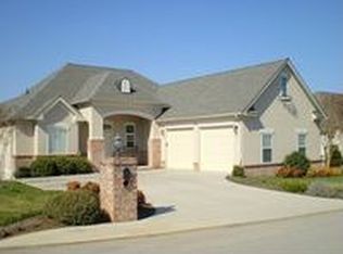 339 Rarity Bay Pkwy, Vonore, TN 37885