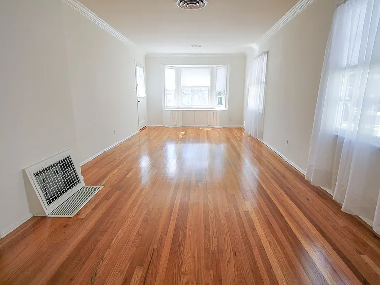 4426 Calhoun Ave — Photo 6