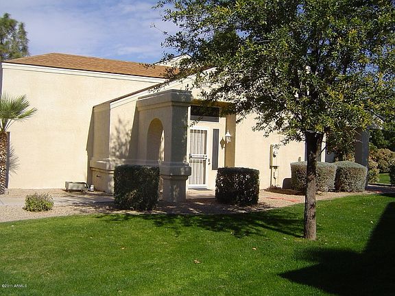 2nd image of 20041 N Alta Loma Dr