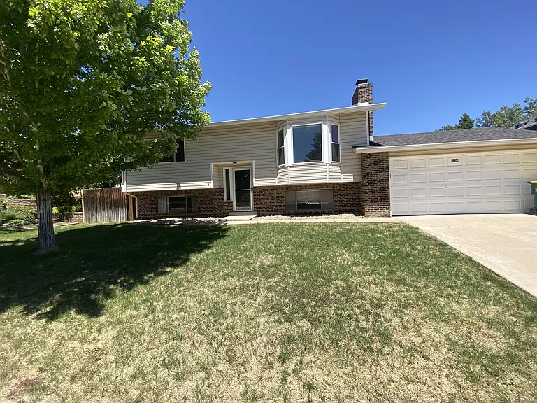 7533 W Quarto Ave — Photo 1
