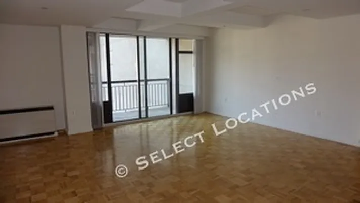 Rented by Select Locations Inc. | media 2