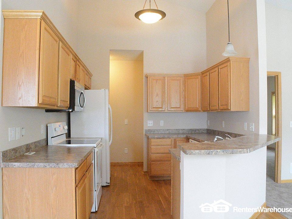 1st image of 2340 Vierling Dr E