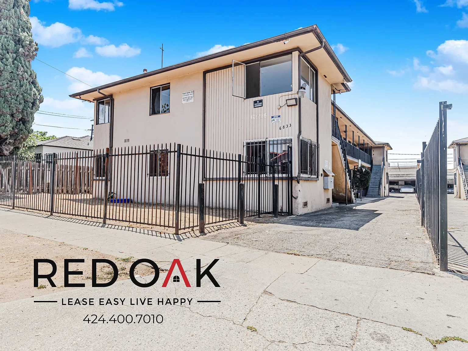 Spacious Three Bedroom with Natural Light and Assigned Parking ~ In Hyde Park! — Photo 4